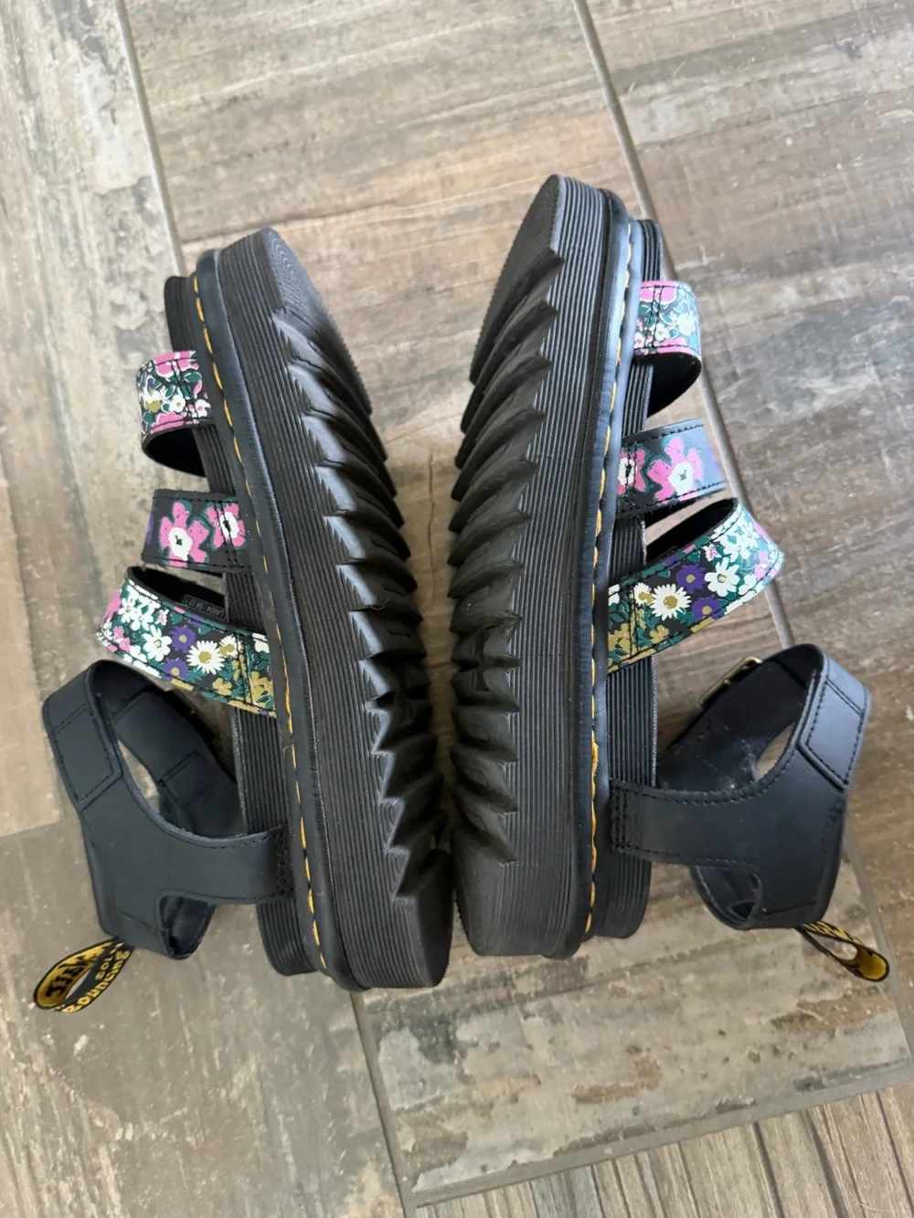 DR. MARTENS Blair’s Black Floral sandals size 7
